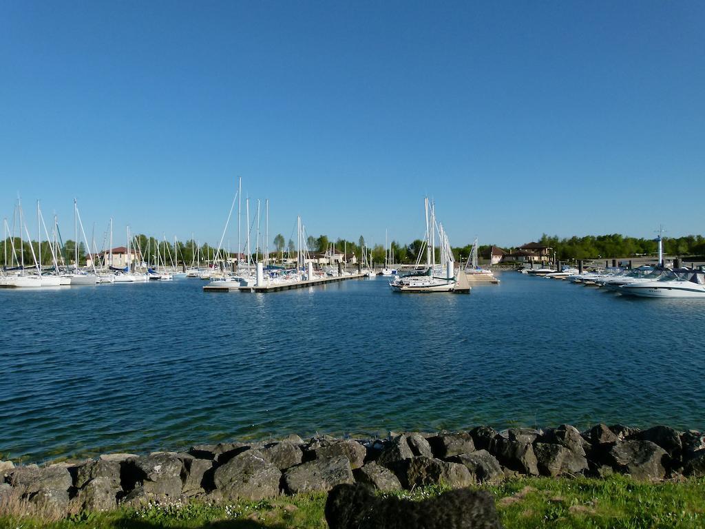 Au Milieu De Nulle Part Chambres Au Lac Du Der Outines Exteriér fotografie